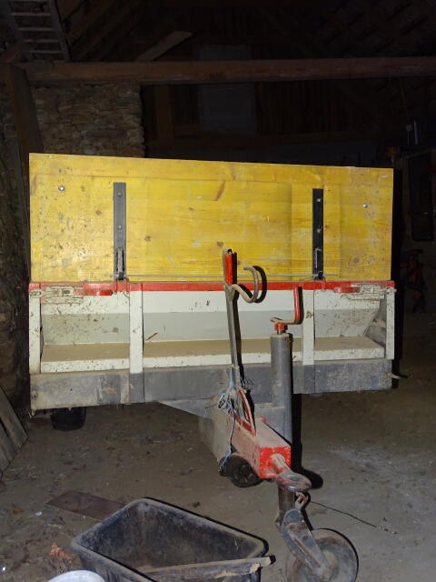 Schicht Miststreuer 2,5 t