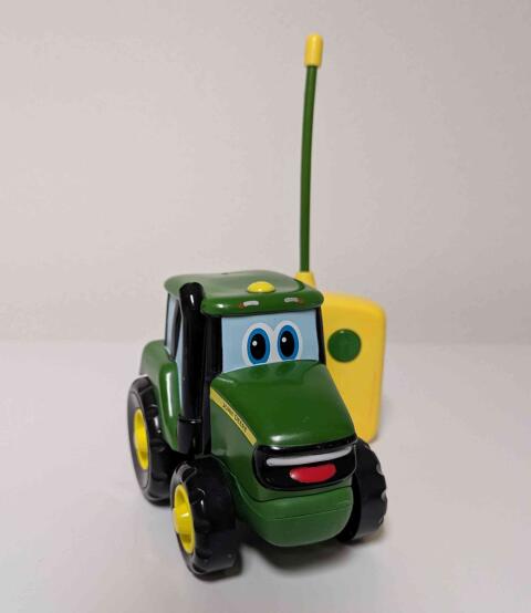 Tomy John Deere Traktor Johnny ferngesteuert