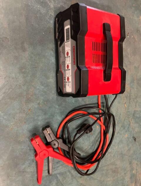Absaar AB-JS012 Batterieladegerät mit Starthilfe 12A 6/12V