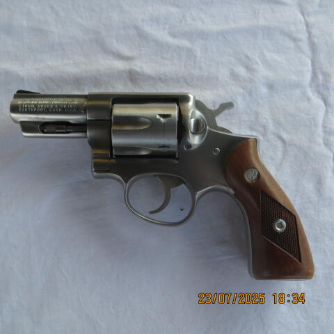Revolver Ruger Speed Six