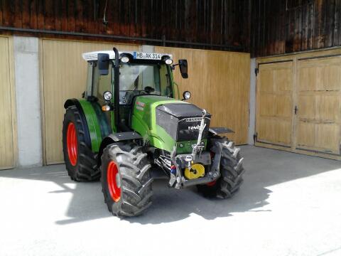 Claas Elios 210 (optisch Fendt Vario)