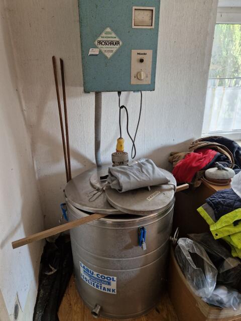Milchtank mit Kühlung