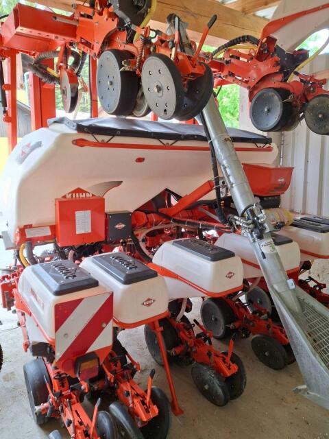 Kuhn Maxima Section Control