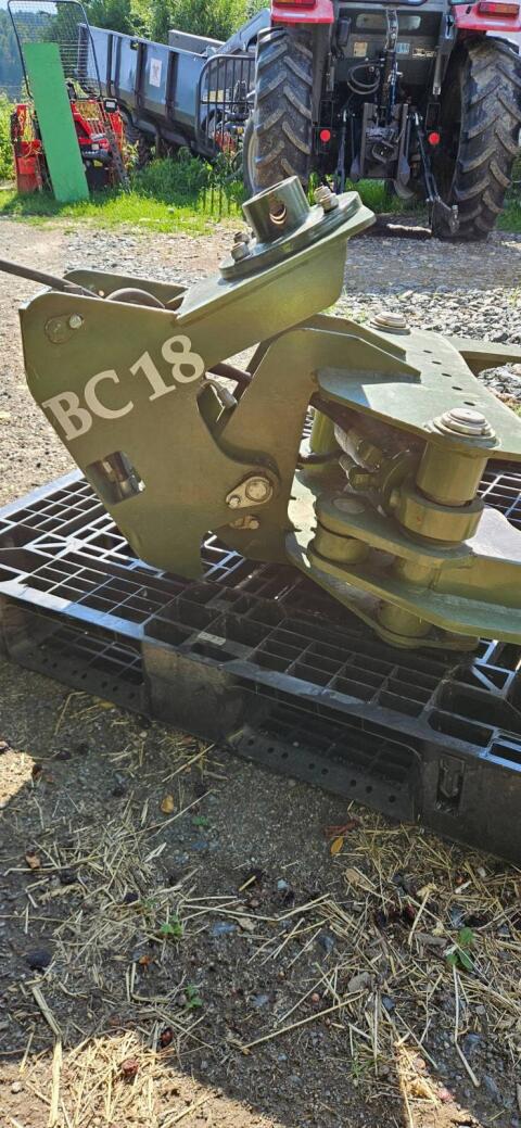 Fällgreifer Farma BC 18