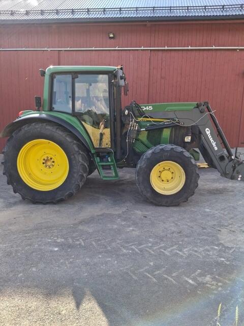 John Deere 6320