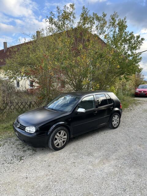 VW Golf 1.9
