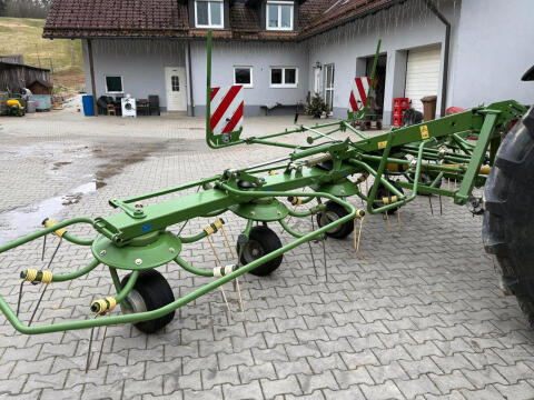 Heuwender Krone KW 6.72/6