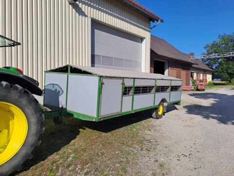 Anhänger für Tiertransporte