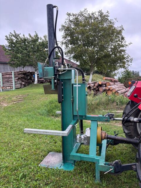 Holzspalter Binderberger 20 Tonnen