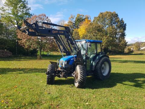 New Holland TN 75 SA mit Frontlader und Vollausstattung
