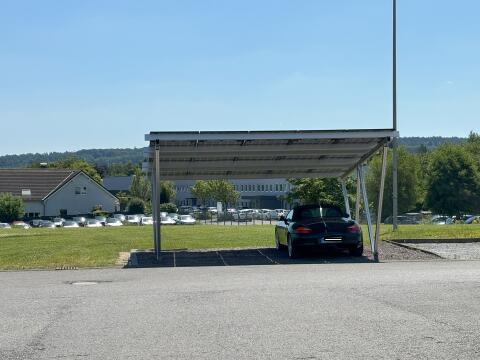 Solar-Carport für 3 x 5 = 15 Module