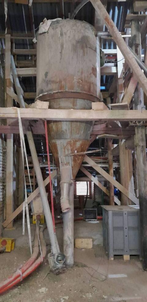 Mahl- und Mischanlage 2.000 kg