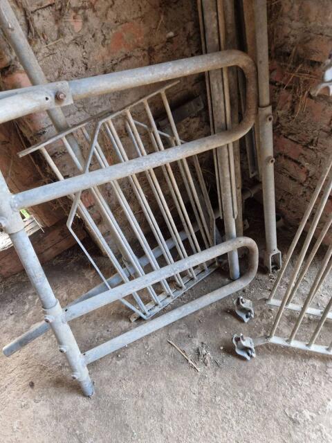 Tränkestand, Fressplatzabtrennung