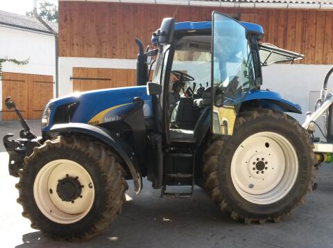 New Holland TS 100A