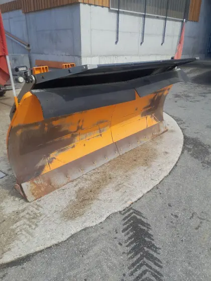 Schneepflug Hydrac U-II-300