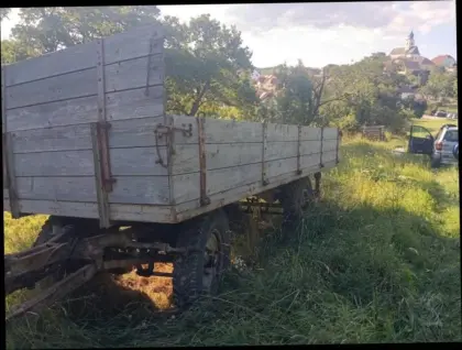 Zweiachsanhänger Schwarzmüller mit Einleiter-Druckluftbremse
