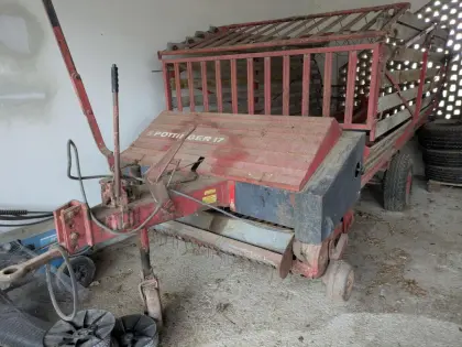 Ladewagen Pöttinger 17