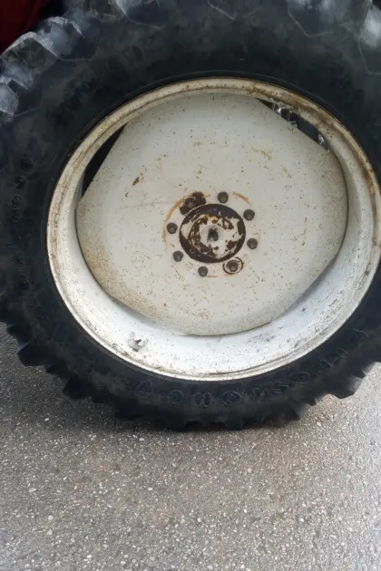 Traktor-Kompletträder 16.9R38