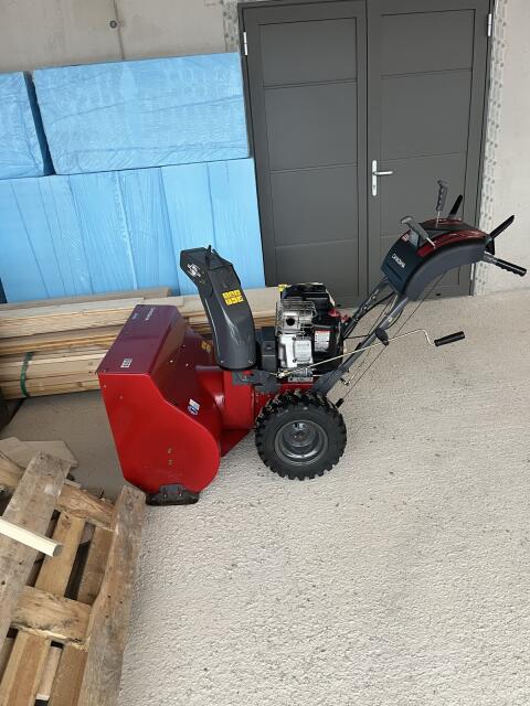 Canadiana 1333 Schneefräse