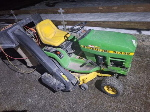 Rasentraktor John Deere