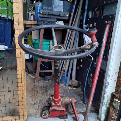 LENKGETRIEBE IHC 533