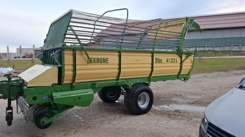 Krone Titan 4/32L Ladewagenmit hydr. Bremse