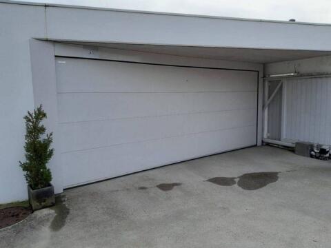 Sektionaltor Wartecker mit Berner Torantrieb