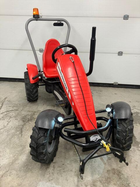 Berg Traktor XXL