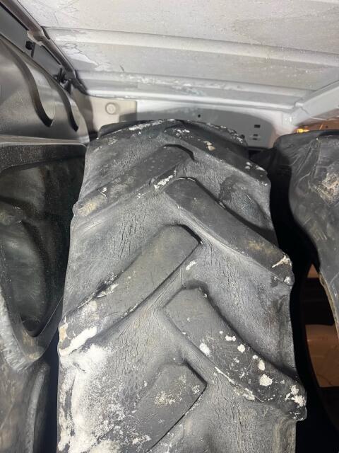 Traktorreifen 320/85 R24