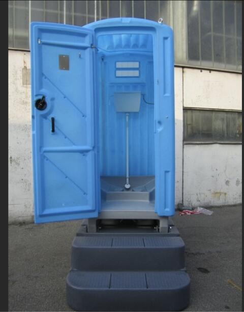 Mobile Toilette aus Plastik