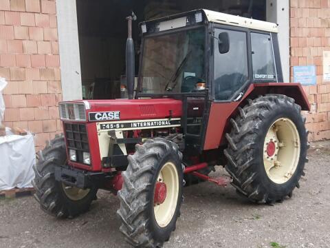 Case IHC 745 SA