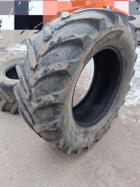 Reifen 650/38  540/28