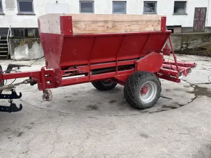 Kirchner Kalkstreuer