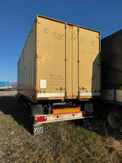 LKW Anhänger inkl. Container
