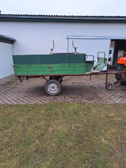 Traktor Einachs Anhänger