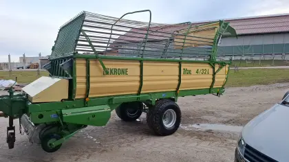 Krone Titan 4/32L Ladewagenmit hydr. Bremse