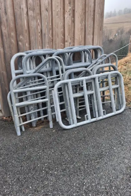 Aufstallungsteile
