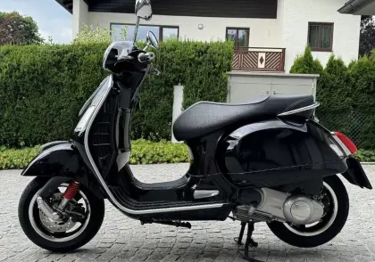 Vespa GTS300
