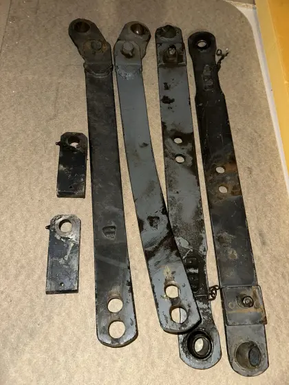 Teile Hubstrebe/Unterlenker Steyr t190