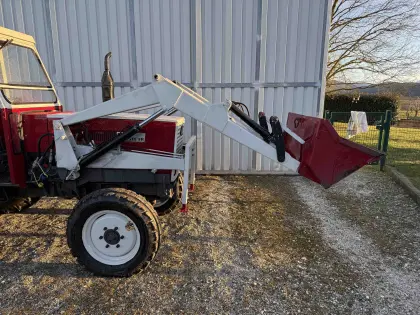 Vollhydraulischer Frontlader für Steyr Plus