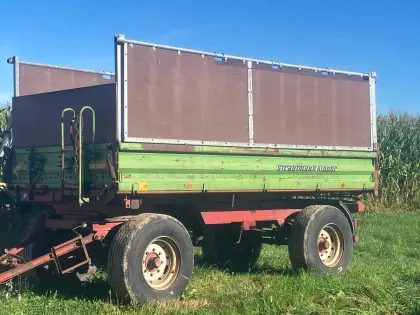 Kipper 2-Achs Dreiseitenkipper Strautmann