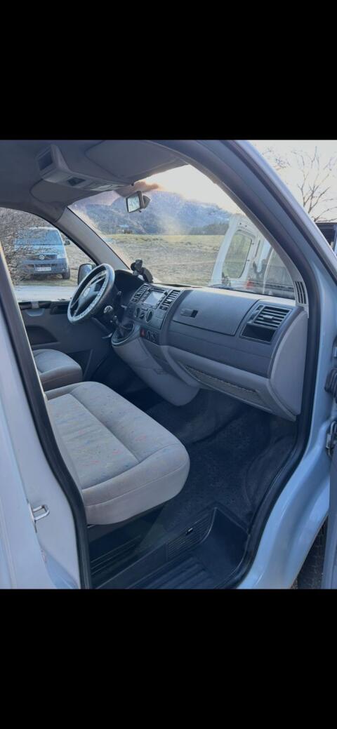 VW T5 Transporter inkl. neuen Werkstatt-Service und Reinigung!