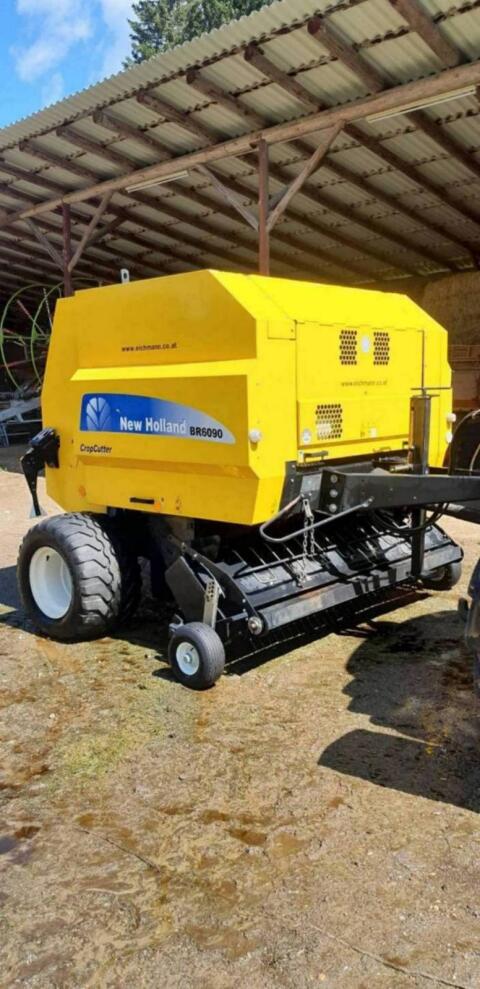 New Holland BR6090