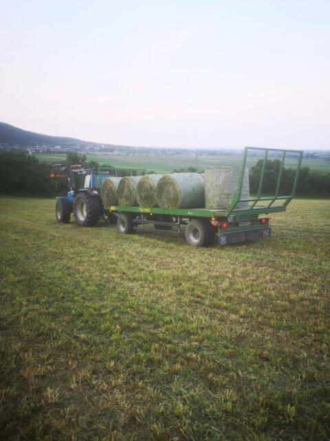 Pronar T025 Ballenanhänger