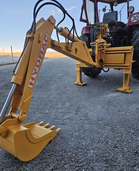 Anbaubagger Hydrac Eigenölversorgung