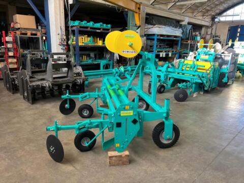 Folienlegemaschine für Bioanbau Gemüse