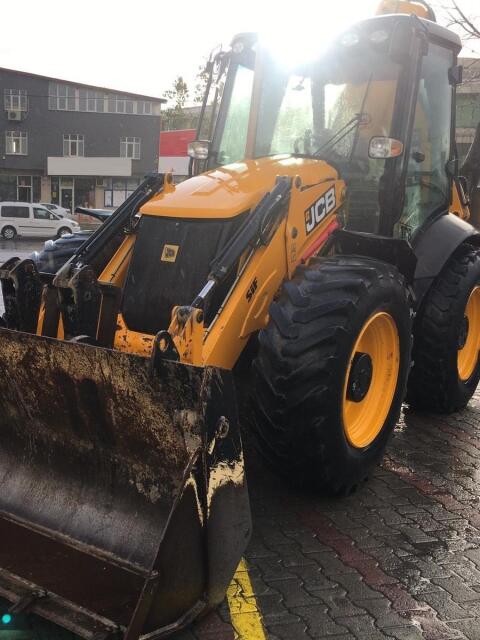 JCB 4CX