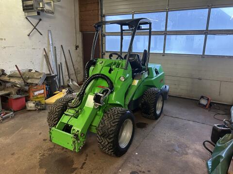 Avant Tecno 750 Hoflader