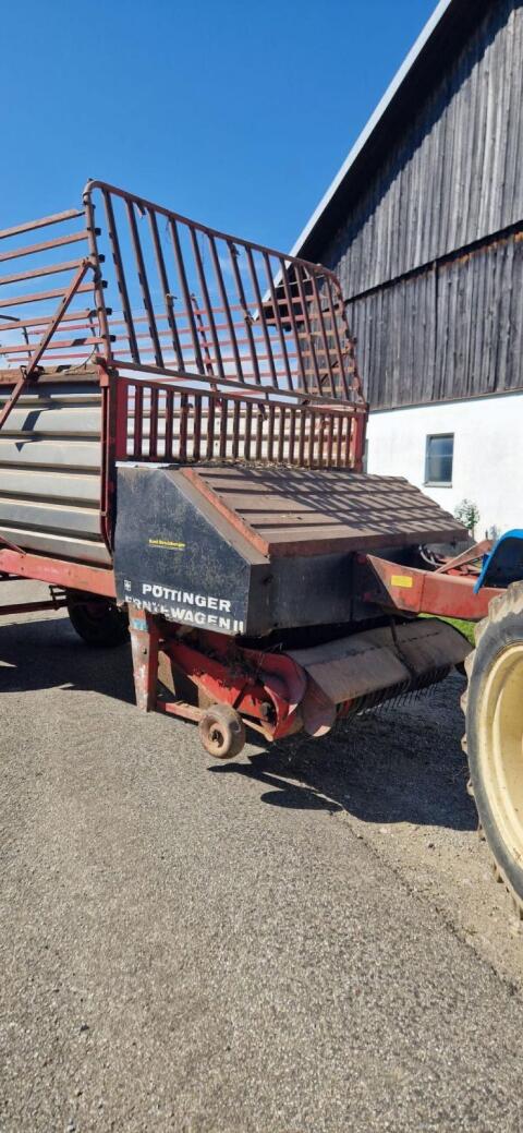 Pöttinger Erntewagen