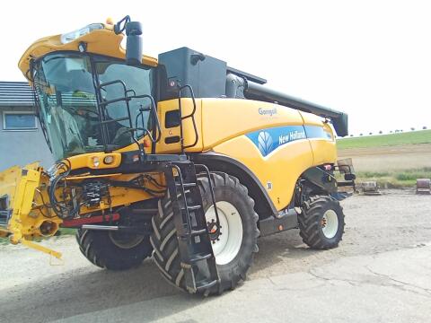 Mähdrescher New Holland CX 8060